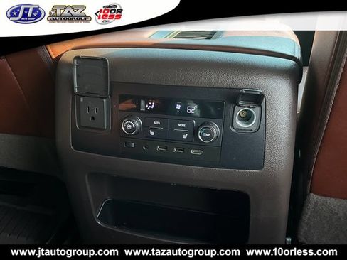 Used 2019 Chevrolet Suburban Premier RWD image 16