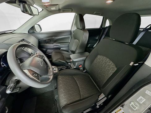 Used 2025 Mitsubishi Outlander Sport SE image 13