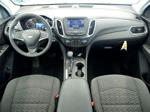 Certified 2024 Chevrolet Equinox LT image 17