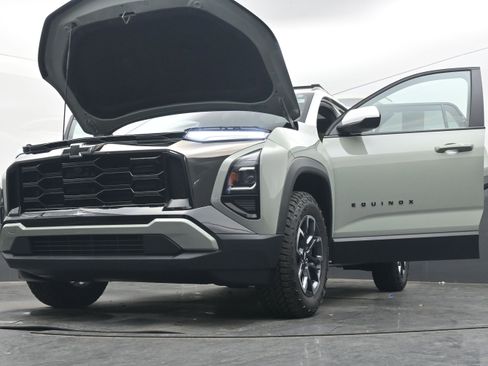 Used 2026 Chevrolet Equinox ACTIV w/ LPO, Floor Liner Package image 43