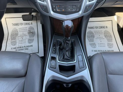Used 2011 Cadillac SRX Luxury FWD image 28