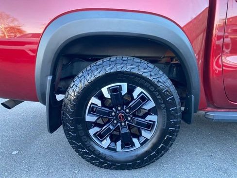 Used 2022 Nissan Frontier PRO-4X image 18