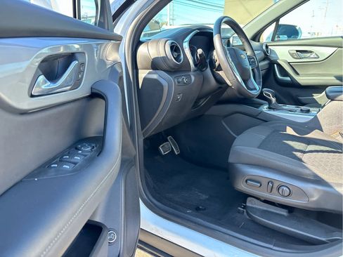 Used 2019 Chevrolet Blazer LT image 7