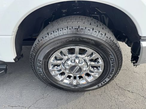 Used 2022 Ford F250 XLT w/ XLT Premium Package image 14