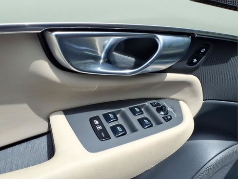 Certified 2026 Volvo XC90 B6 Plus AWD/4WD image 20