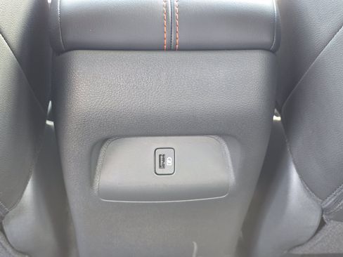 Used 2025 Nissan Sentra SR w/ SR Premium Package FWD image 12
