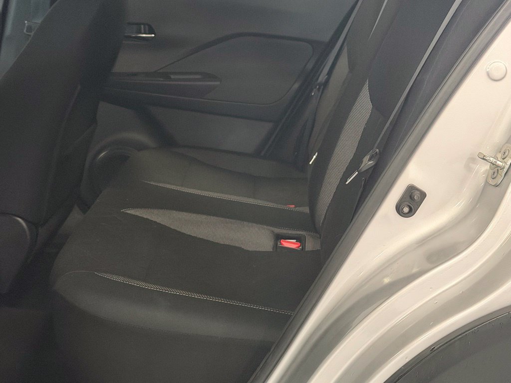 Used 2018 Nissan Kicks SV w/ Exterior Package FWD image 22