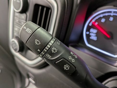 Used 2022 Chevrolet Silverado 1500 LTZ w/ LTZ Premium Package image 17