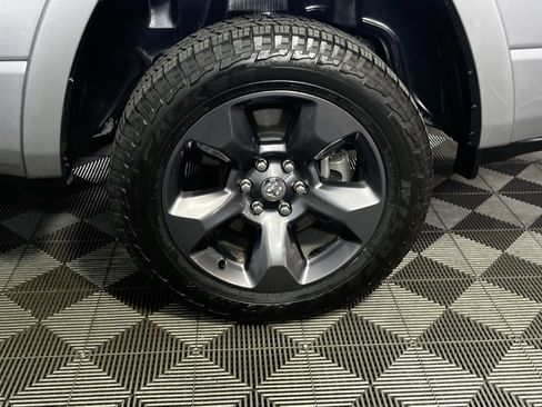Used 2024 RAM 1500 Lone Star image 33