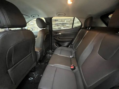 Used 2023 Buick Encore GX Preferred w/ Cold Weather Comfort Package AWD/4WD image 28