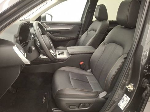 Used 2024 MAZDA CX-90 Plug-In Hybrid w/ Premium Pkg AWD/4WD image 9