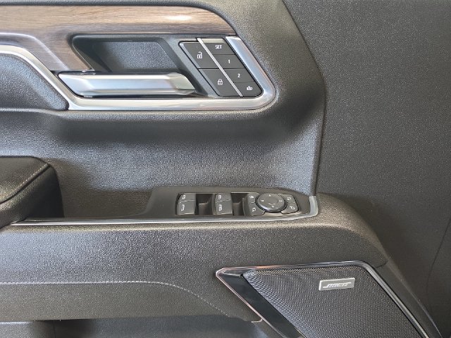 Used 2024 Chevrolet Silverado 1500 LTZ AWD/4WD image 20