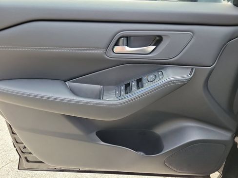 New 2026 Nissan Rogue Dark Armor AWD/4WD image 23