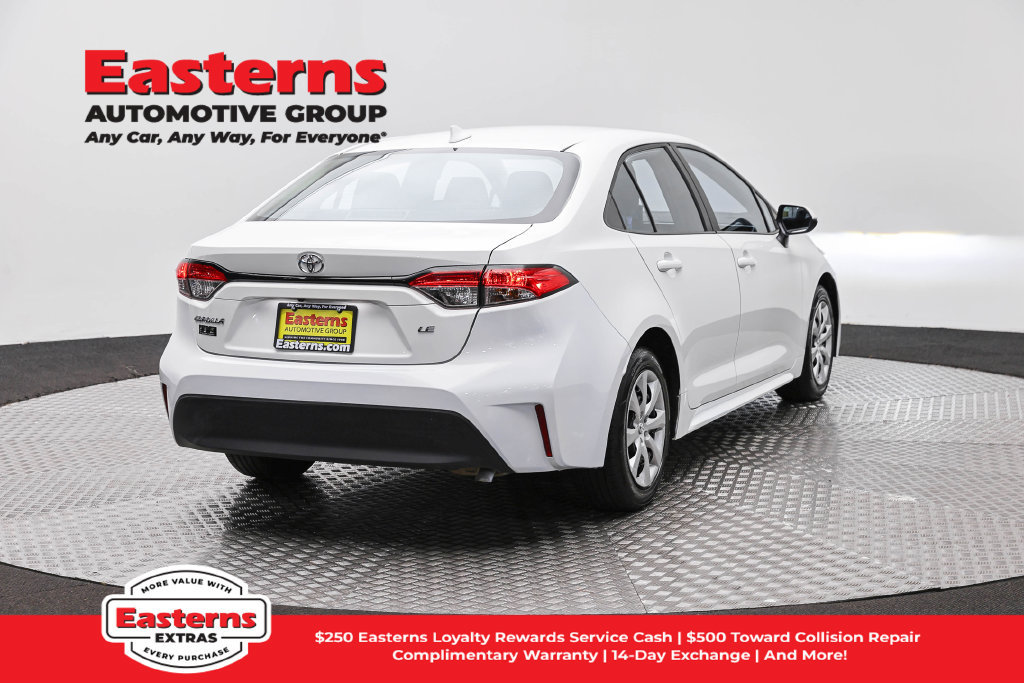 Used 2024 Toyota Corolla LE FWD image 6