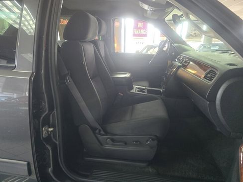 Used 2011 Chevrolet Avalanche LS image 13