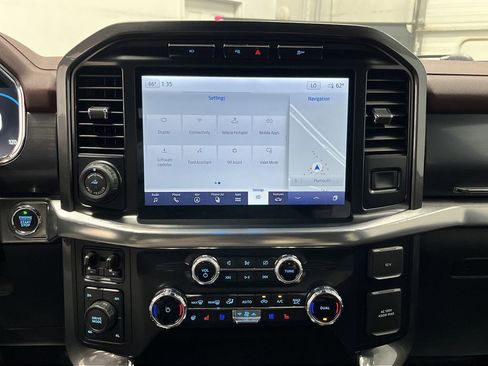 Used 2023 Ford F150 Lariat w/ Equipment Group 502A High image 9