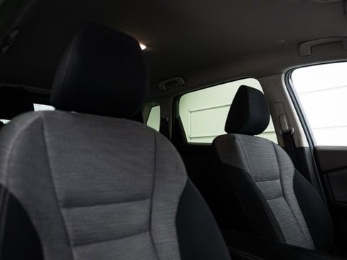 Used 2023 Nissan Rogue SV image 16