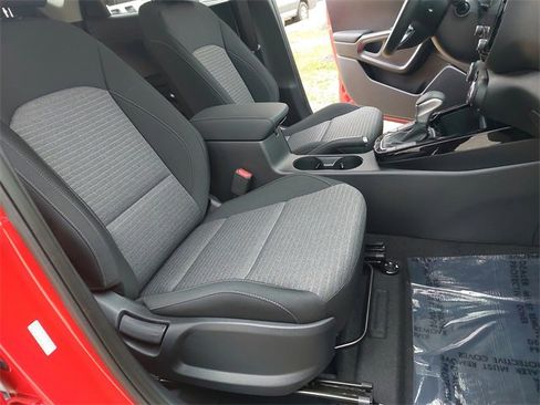 Used 2025 Kia Soul EX image 10