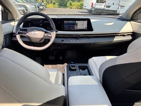 Certified 2023 Nissan Ariya AWD image 31