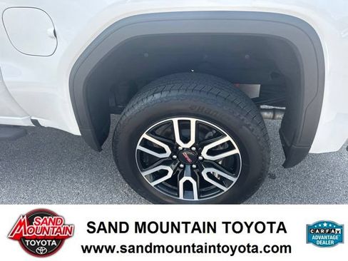 Used 2023 GMC Sierra 1500 AT4 w/ AT4 Premium Package AWD/4WD image 13