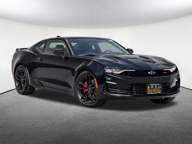 Used 2023 Chevrolet Camaro SS RWD image 2