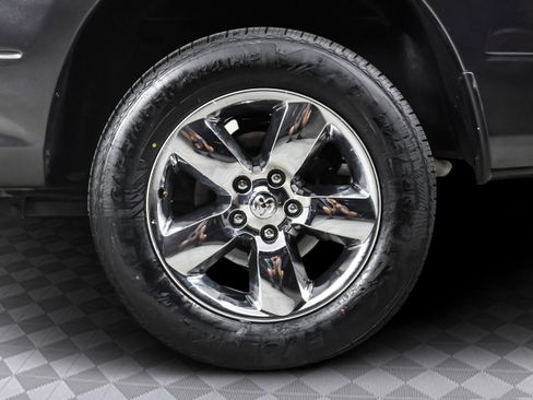 Used 2019 RAM 1500 Express w/ Express Value Package image 33