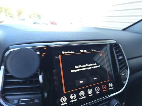 Used 2020 Ford Explorer XLT w/ Class III Trailer Tow Package image 25