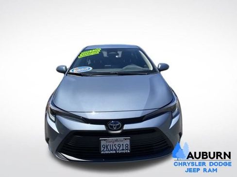 Used 2024 Toyota Corolla LE FWD image 2
