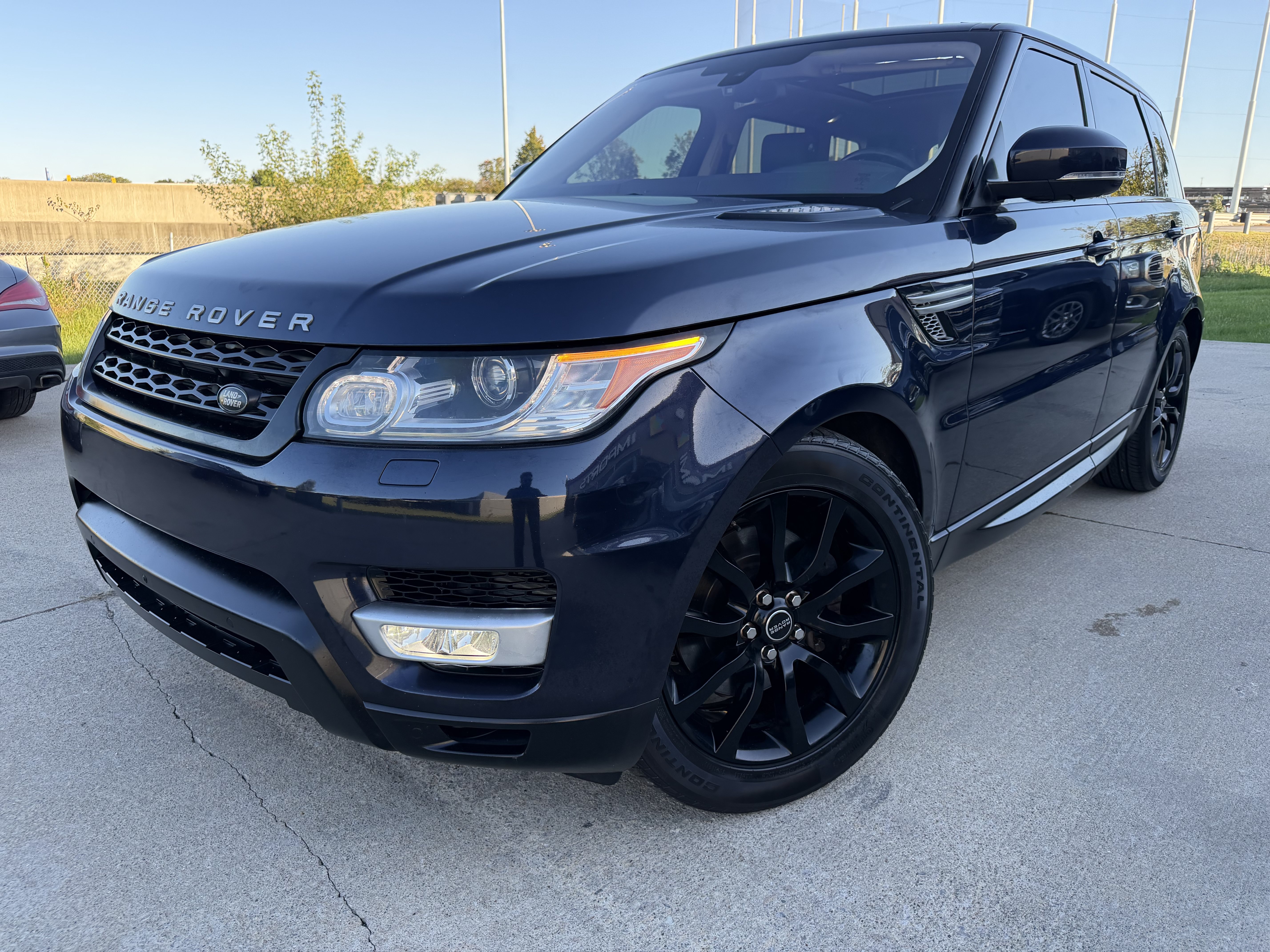 Used 2016 Land Rover Range Rover Sport HSE AWD/4WD image 1