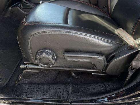 Used 2021 Jeep Wrangler Unlimited Rubicon w/ Cold Weather Group image 11