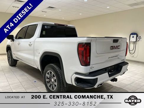Certified 2024 GMC Sierra 1500 AT4 w/ AT4 Preferred Package image 3