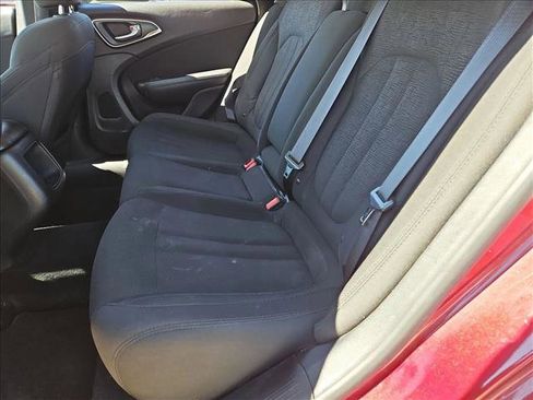 Used 2016 Chrysler 200 Limited image 17