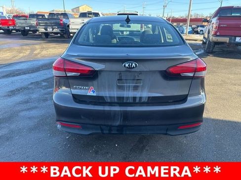 Used 2017 Kia Forte LX w/ LX Popular Package image 4