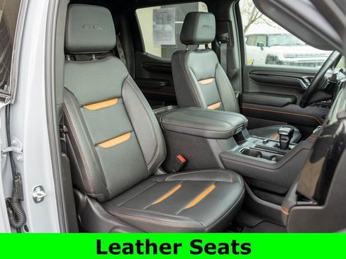 Used 2024 GMC Sierra 1500 AT4 w/ Technology Package image 9