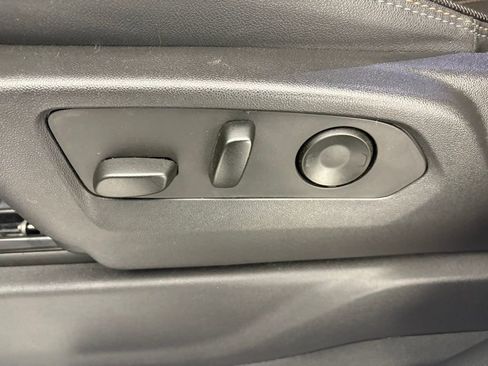 Used 2024 Chevrolet Silverado 2500 High Country w/ High Country Premium Package image 15