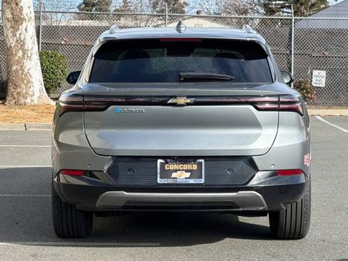 Certified 2024 Chevrolet Equinox EV LT image 5