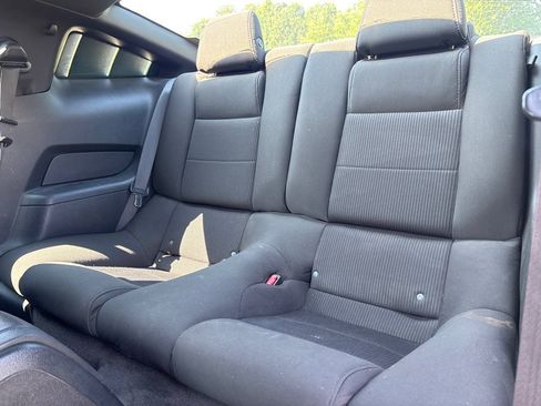 Used 2012 Ford Mustang GT RWD image 12