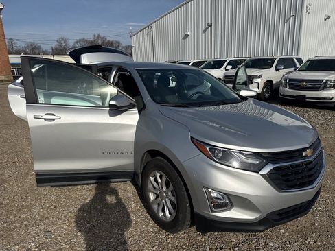 Used 2021 Chevrolet Equinox LT image 36