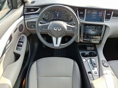 Certified 2025 INFINITI QX50 Luxe image 11