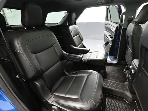 Used 2022 Ford Explorer XLT w/ Equipment Group 202A image 52