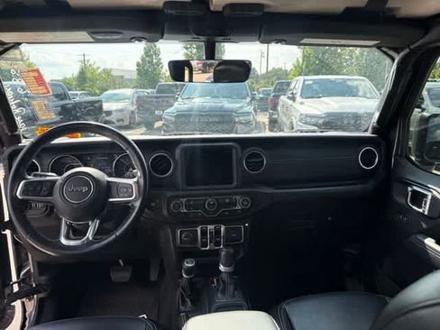 Used 2021 Jeep Wrangler Unlimited Sahara AWD/4WD image 19