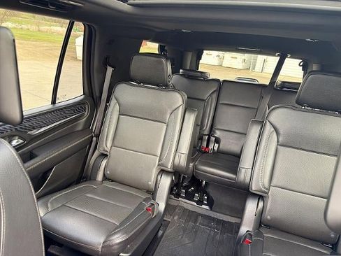 Used 2023 GMC Yukon Denali w/ Denali Reserve Package AWD/4WD image 39