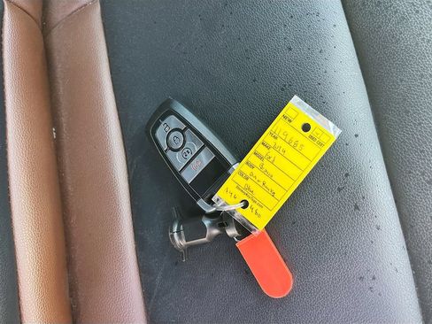 Used 2024 Ford Bronco Outer Banks AWD/4WD image 34