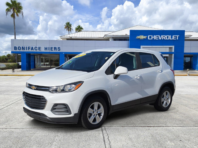 Used 2020 Chevrolet Trax LS FWD image 2
