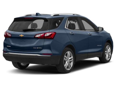 Used 2018 Chevrolet Equinox Premier image 3
