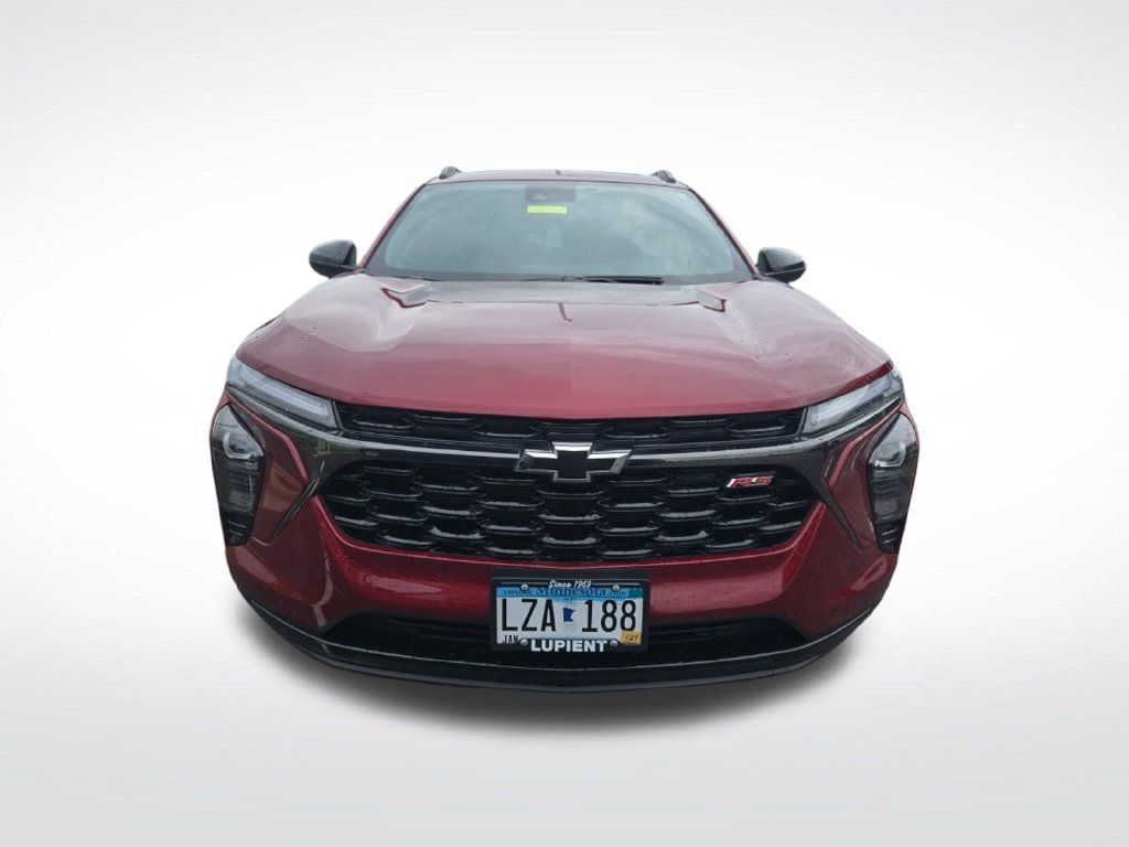 Used 2024 Chevrolet Trax RS w/ Sunroof Package FWD image 11