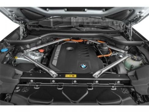 New 2026 BMW X5 xDrive50e w/ M Sport Package AWD/4WD image 14
