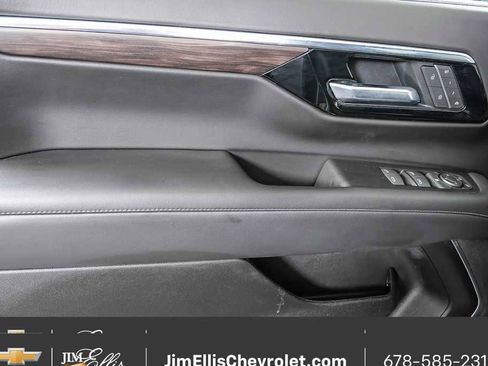 Used 2025 Chevrolet Tahoe LT image 6