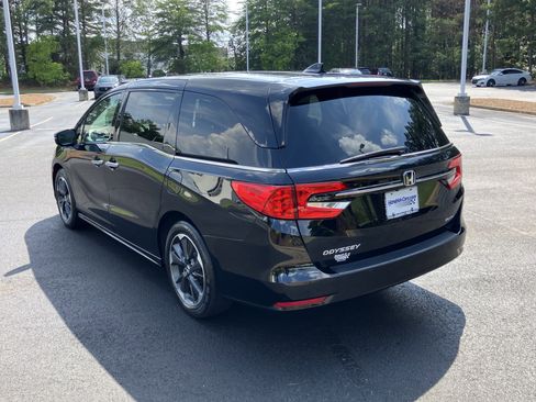 Used 2024 Honda Odyssey Elite image 8
