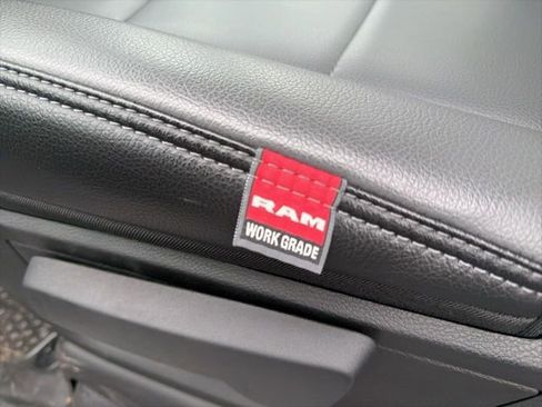 New 2024 RAM 3500 Tradesman AWD/4WD image 7